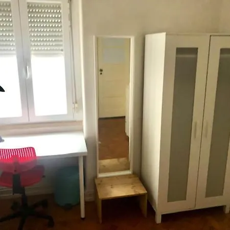 ホームステイ Minha Casa リスボン
